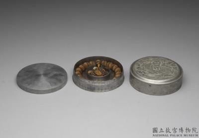 图片[3]-Agarwood bead bracelet with tin container, Qing dynasty (1644-1911)-China Archive